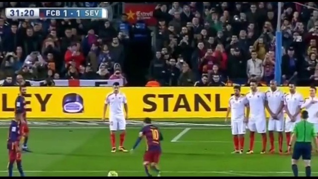 Фантастический гол Месси со штрафного в матче Барселона – Севилья (28.02.2016)