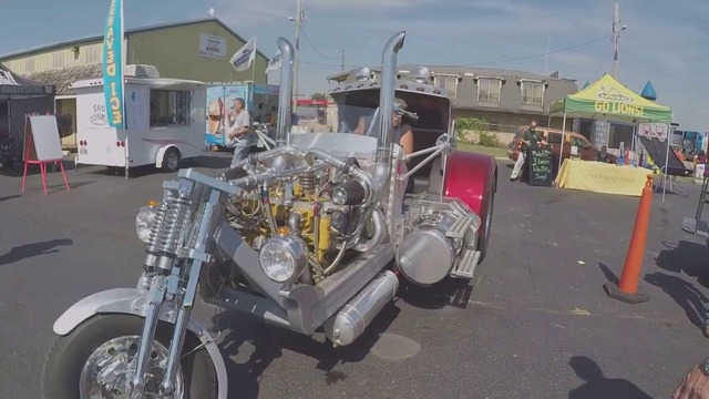 David KAMAZ. Трехколесный мотоцикл с двигателем CAT. ЭТО ПРОСТО БОМБА