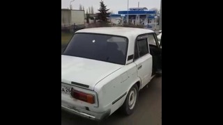 ВАЗ-2106 “Шестерка “ едет задом наперёд в Ставрополе