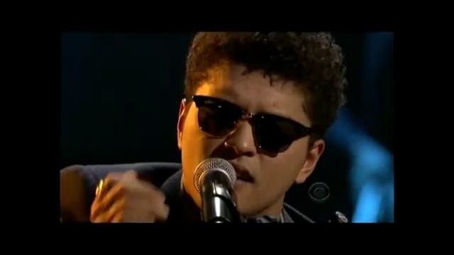 Bruno Mars – Just the way you are live (Grammy)