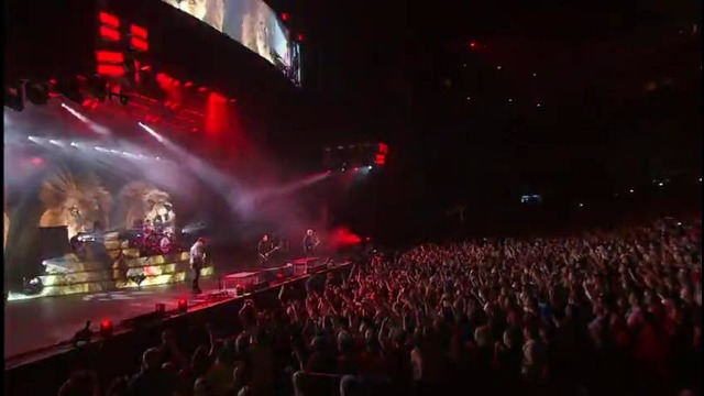 Fall Out Boy – Centuries (Boys Of Zummer Live In Chicago)