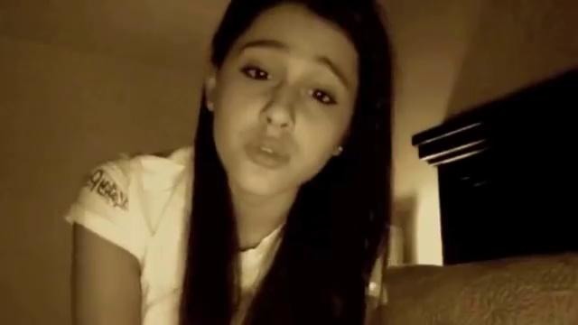 Ariana Grande Умеет копировать любой голос