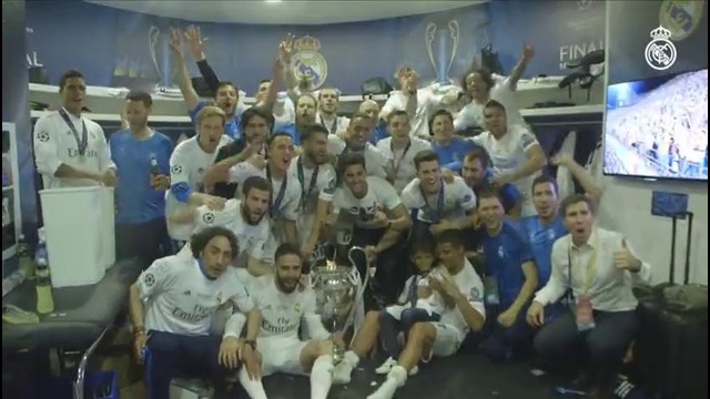 Как Реал Мадрид праздновал чемпионство в раздевалке