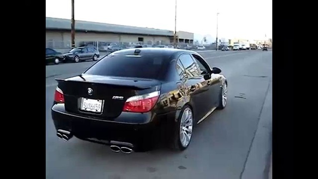 BMW M5 E60 шикарный звук выхлопа