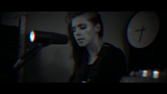 PVRIS – My House (The Empty Room Sessions)