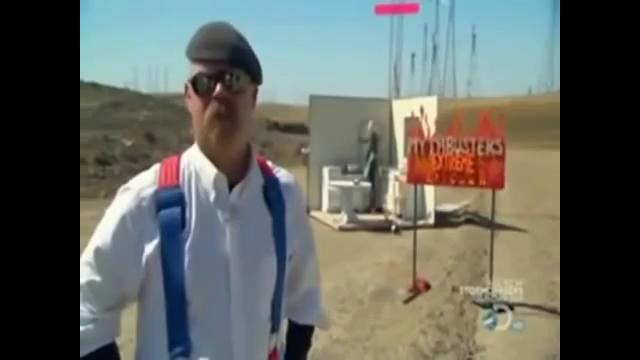 MythBusters: oil & water lightning