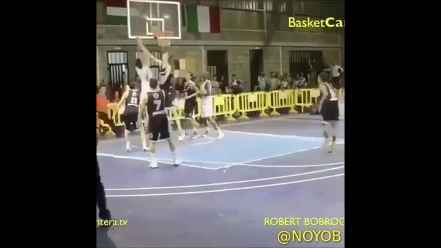Bo’yi eng uzun basketbolchi