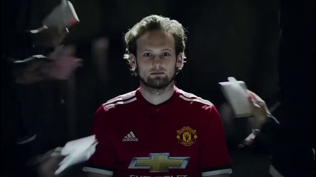 Крутая реклама Adidas для «Манчестер Юнайтед»