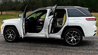 2023 Jeep Grand Cherokee Summit – Most Awarded SUV Ever