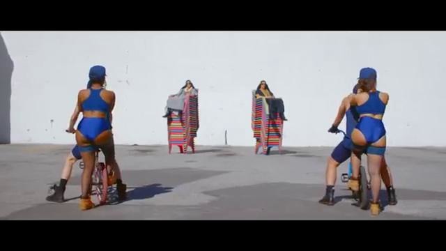 Dillon Francis & DJ Snake – Get Low