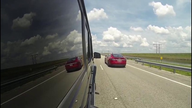 Дрэг-рейсинг – 2013 Tesla Model S P85 vs 700HP 2013 Mercedes G63 AMG BiTurbo