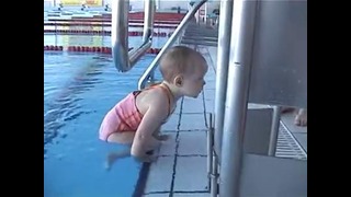 Baby Swimming (Arabel – 1 year and 9 months old swimming in the Aura Centre)