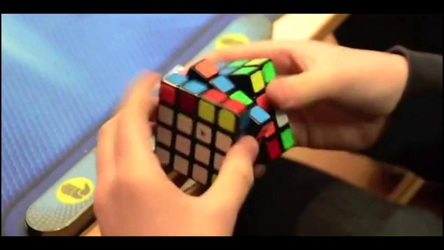 Новый мировой рекорд по сборке кубика рубика 4х4 2014