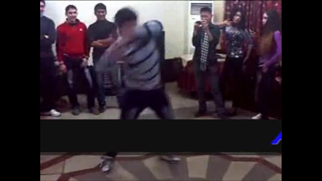 ELEctro dance battle