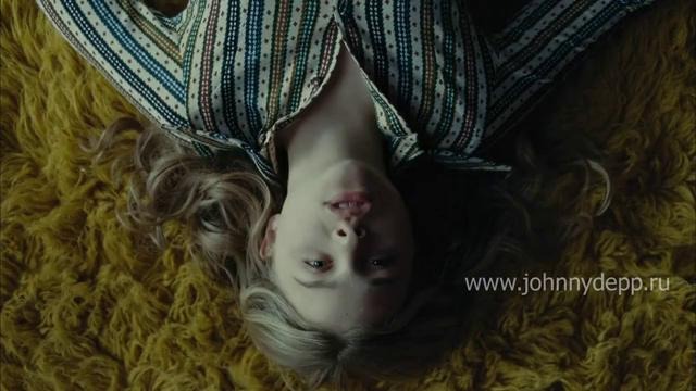 Вырезанная сцена из фильма «Мрачные тени»