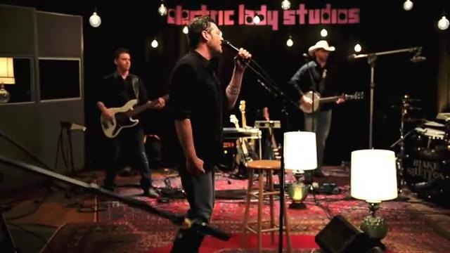 Blake Shelton – Country On The Radio captured in The Live Room