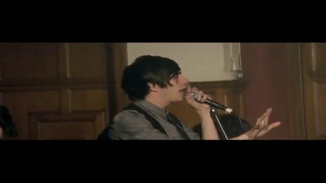 Young Guns – Winter Kiss (Official Video)