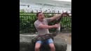 Турист с питоном