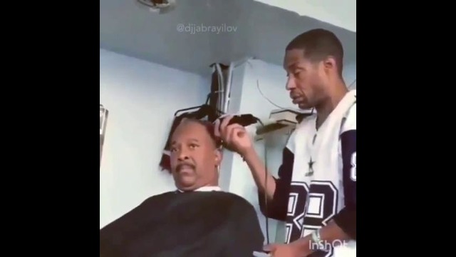 Nima deb izox yozishga ham huddi sartaroshdak qotib qoldi