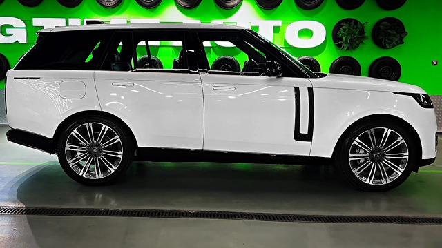 2024 Range Rover – Sound, interior and Exterior (Extra Large SUV)