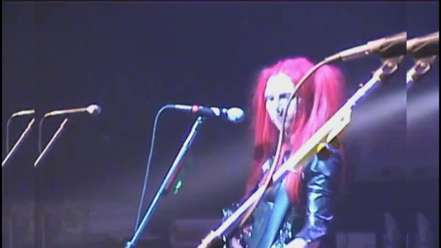 Hanzel und Gretyl – SS Deathstar Supergalactic (Official Live Video)