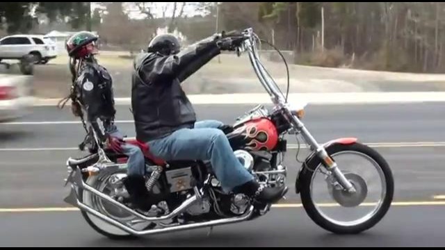 20 Idiots On Motorcycles