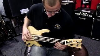 Mahalo Electric Bass Ukulele