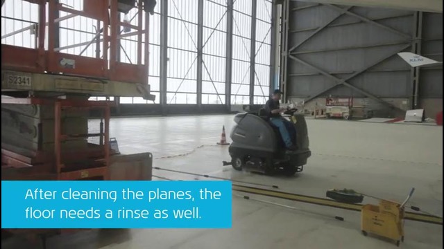 KLM Intern On A Mission – How do you wash a plane