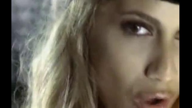 Brittany Murphy feat Paul Oakenfold – Faster Kill Pussycat