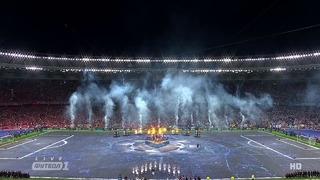 Дуа Липа выступила на открытии финала Лиги чемпионов УЕФА в Киеве, Украина
