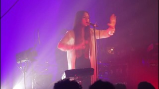 Florence + The Machine – Never Let Me Go (Cover by Jasmine Thompson – live) HD