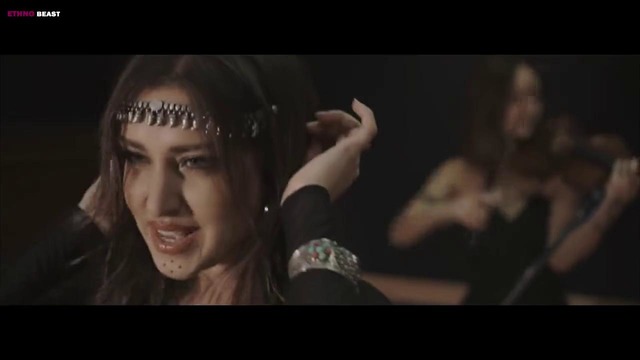 Mozhdah Jamalzadah – Oba Derta Rowrom (песня на пушту)