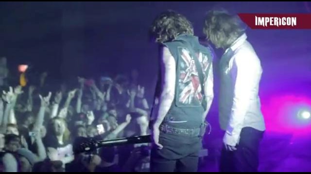 Asking Alexandria – Closure (Official Live Video 2013!)
