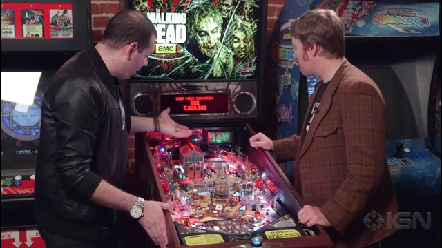 Unboxing the Walking Dead Limited Edition Pinball Machine