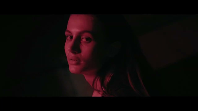 ANTICXLTXRE – STAY WITH ME