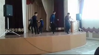 Танцы от казакстанких пацанов зажигает парни