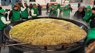 15 Cooks Prepared 4 TONS of CHARITY Pilaf. Central Asian RECORD in 2023. Uzbek cuisine
