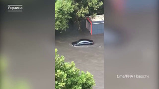 Украина – дожди и наводнения. Потоп в Одессе после грозы и сильного ливня 16 августа