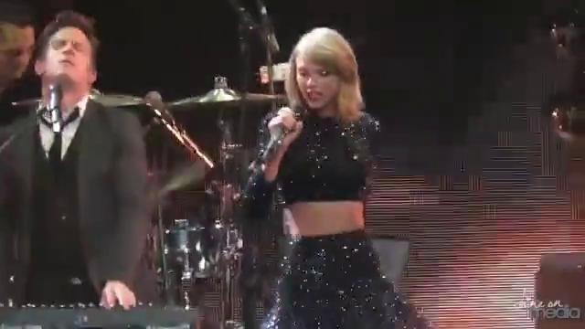 Taylor Swift – Blank Space Live at Jingle Ball 2014