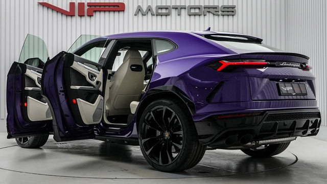 2023 Purple Lamborghini Urus – Savage Luxury SUV in Detail