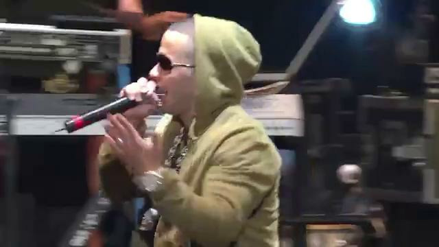 Aventura, Wisin y Yandel – Noche De Sexo (Sold Out At Madison Square Garden)