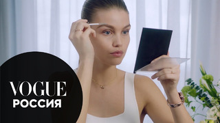 Луна Бийль показывает, как сделать легкий сияющий макияж | Vogue Россия