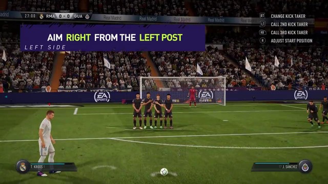 Узнайте, как исполнять мощные удары со штрафных в FIFA 18