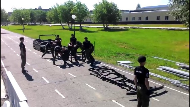 УАЗ разобрали за 90 секунд Российская армия