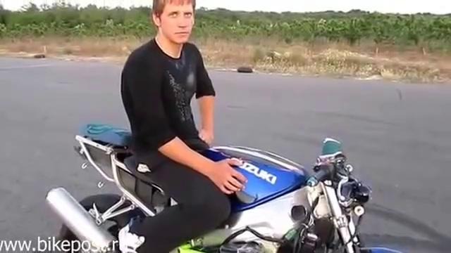 Мото уроки – Езда на заднем колесе шаг за шагом