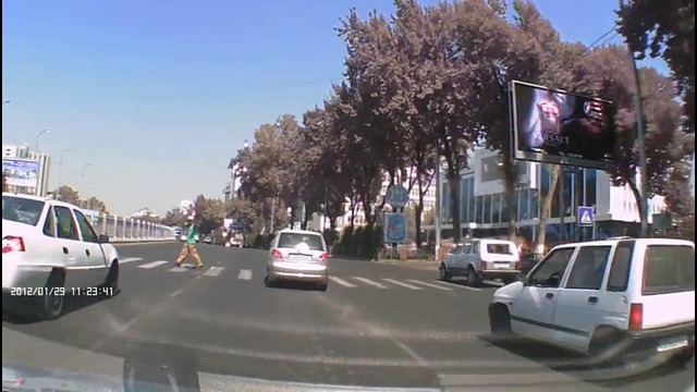 Палочка выручалочка или успешно как перейти по зебре в Ташкенте