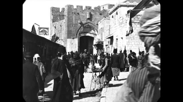 April 1897 – Jaffa Gate in Jerusalem (speed corrected w ⁄ added sound)