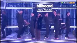 Kelly Clarkson | Billboard Music Awards Opening Medley Performance