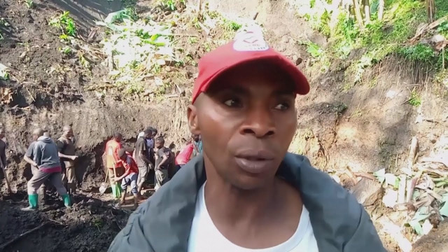Оползень завалил более 20 человек в ДР Конго