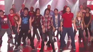 Green Day’s American Idiot Cast – Letterbomb, American Idiot (Live)